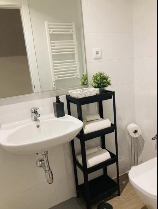 Apartamentos El Piquillo En Cadalso De Los Vidrios Exterior foto